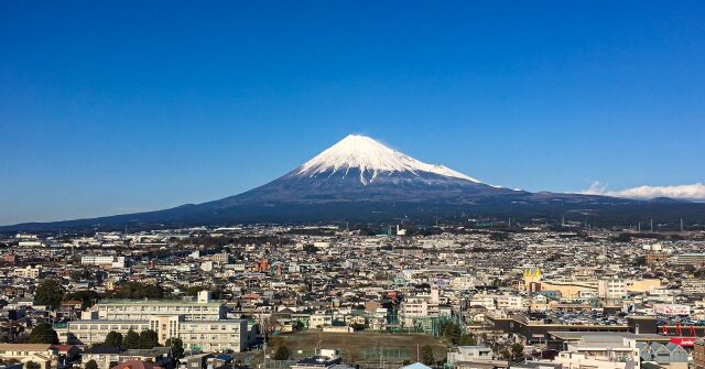 静岡県　富士山　街並み